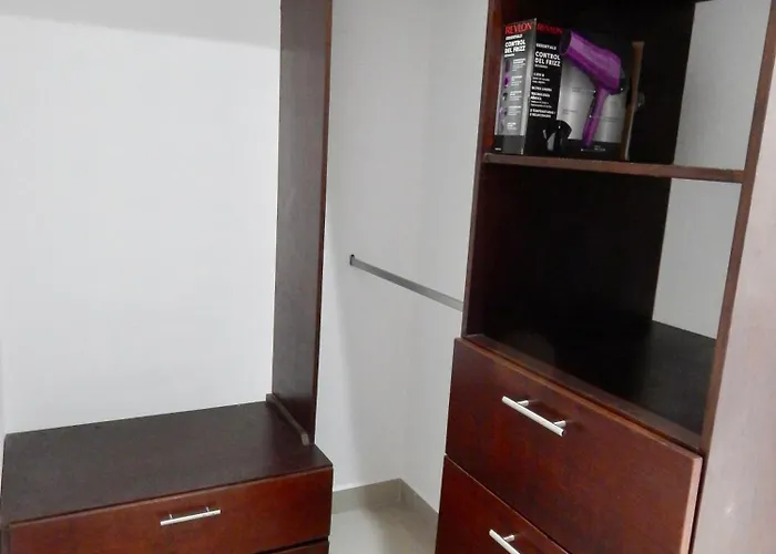 2 Br-house In With Stunning View Apartment